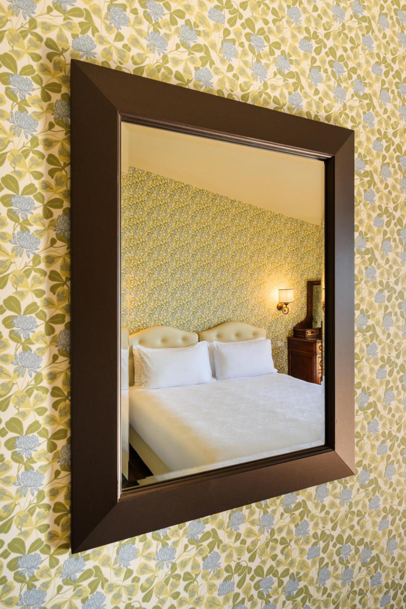Hotel Royal Victoria, By R Collection Hotels Варенна Екстер'єр фото